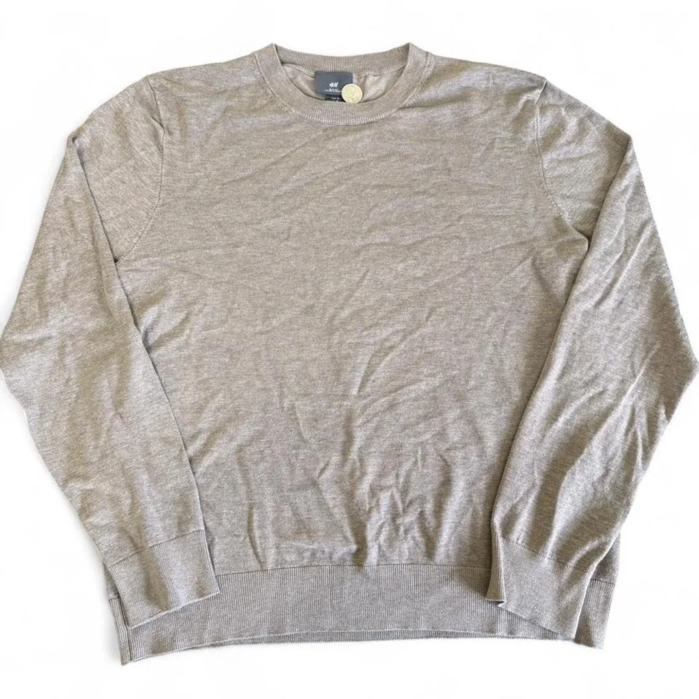 H&M grey slim fit‎ crewneck sweater Size M